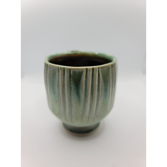 Artist Grigsby  Of Ohio Known For Hand Thrown Pieces Coffee/Tea Mug Thumb Rest - Picture 2 of 10